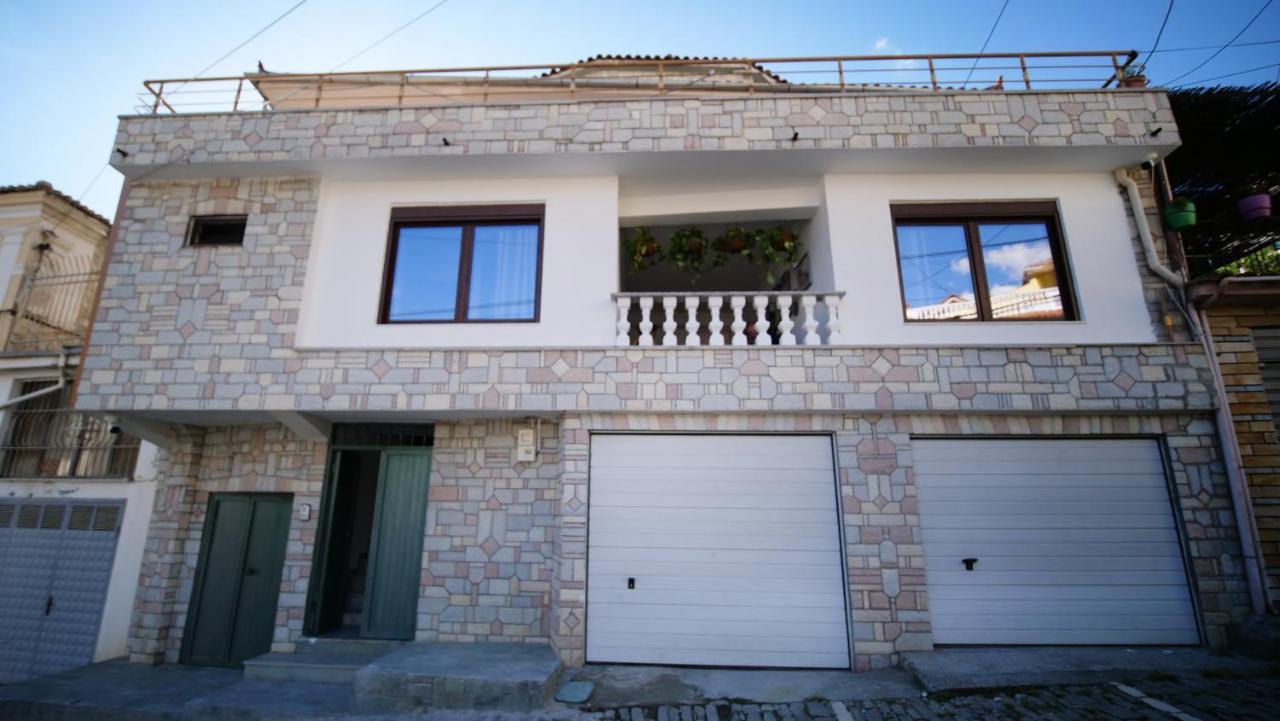 Vila Fatos Qama Μπεράτ Εξωτερικό φωτογραφία